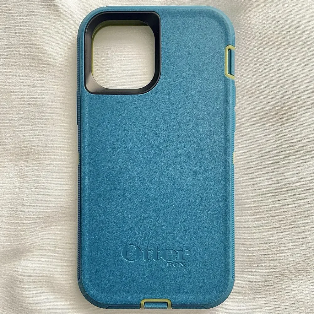 OtterBox Defender Series SCREENLESS Protective Case for iPhone 12/12 Pro